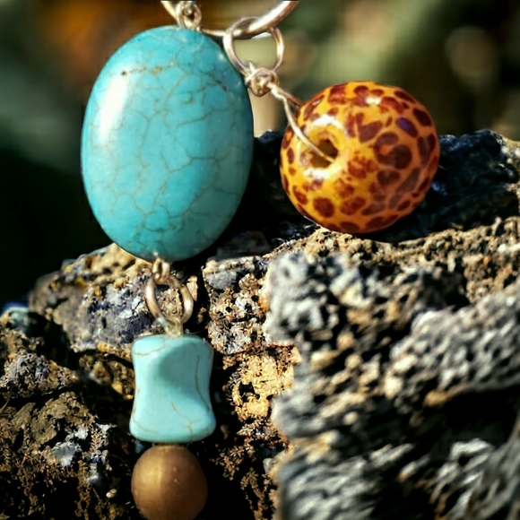 Animal Print & Turquoise Hand Crafted Keychain - Picture 4 of 6